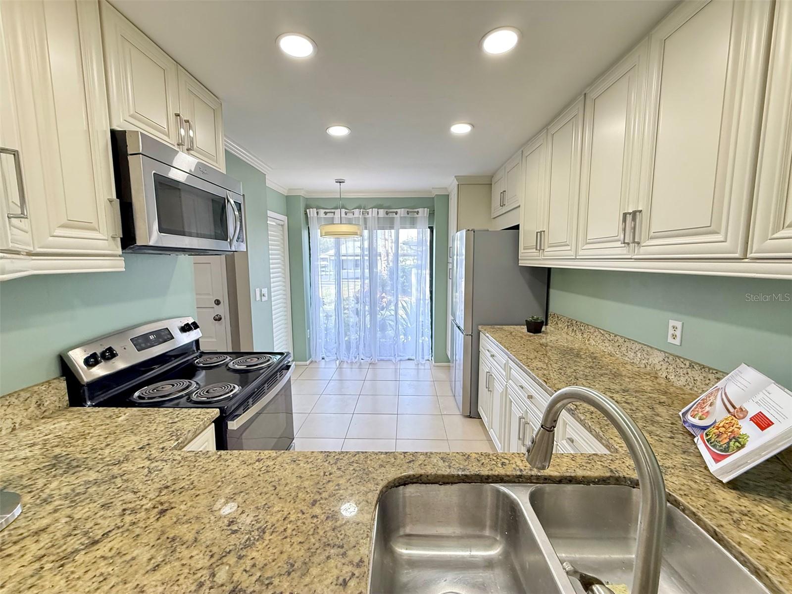 942 N BENEVA RD #V28 — photo 6
