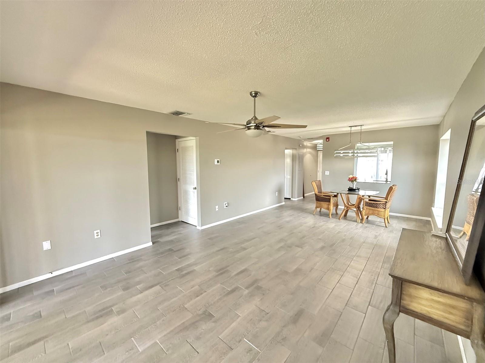 942 N BENEVA RD #V28 — photo 8