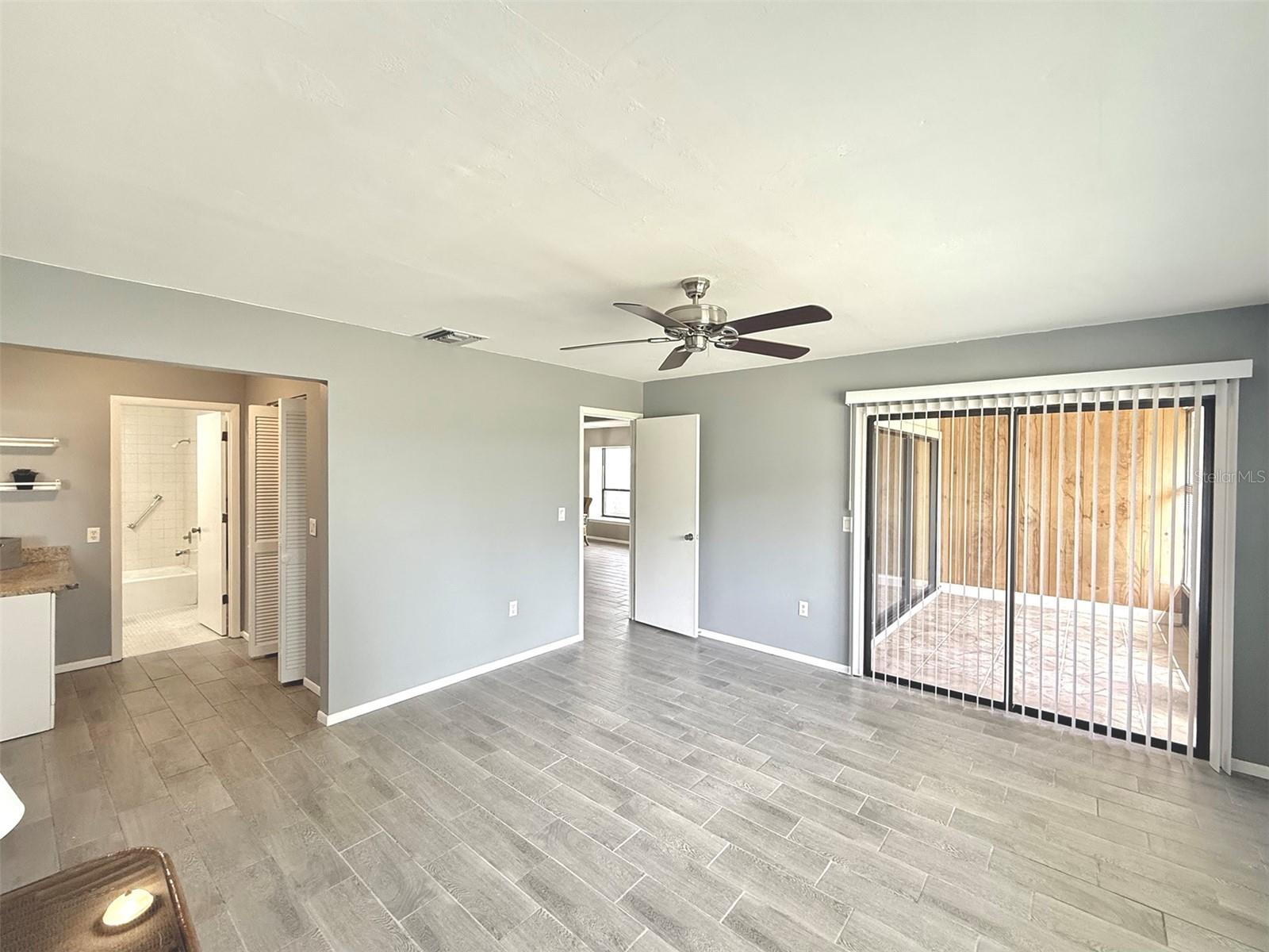 942 N BENEVA RD #V28 — photo 12