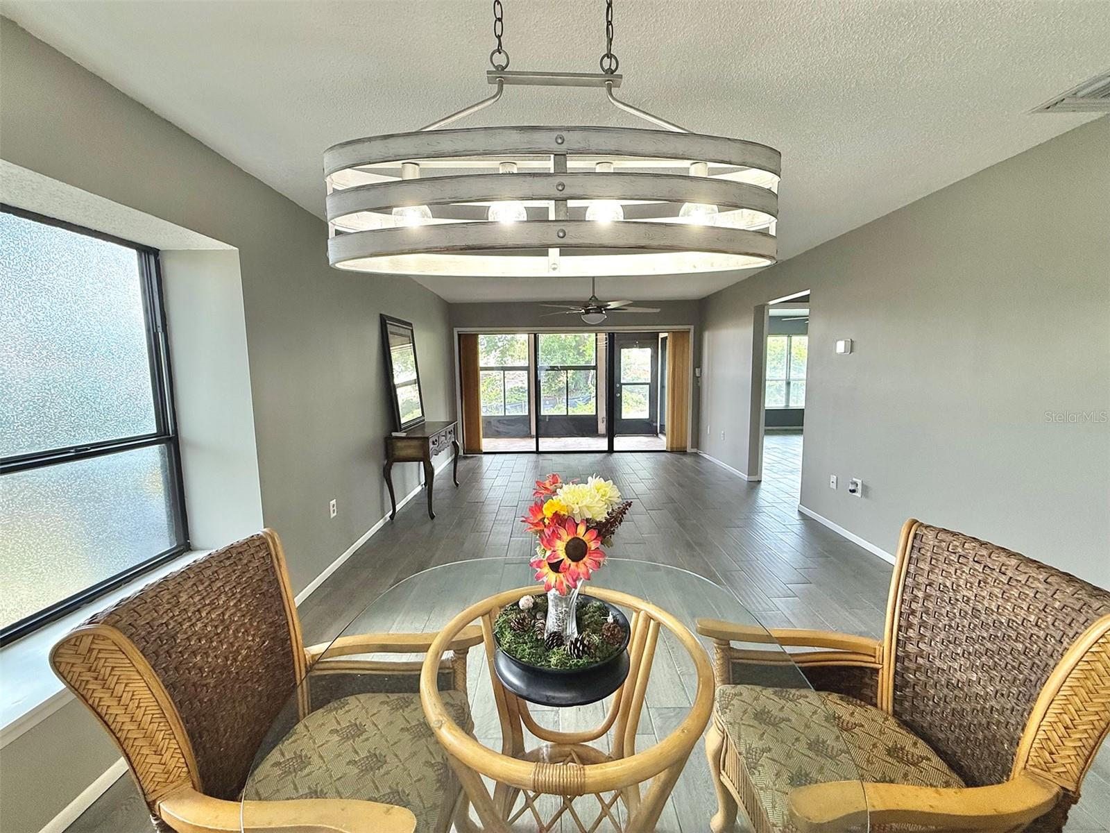 942 N BENEVA RD #V28 — photo 10