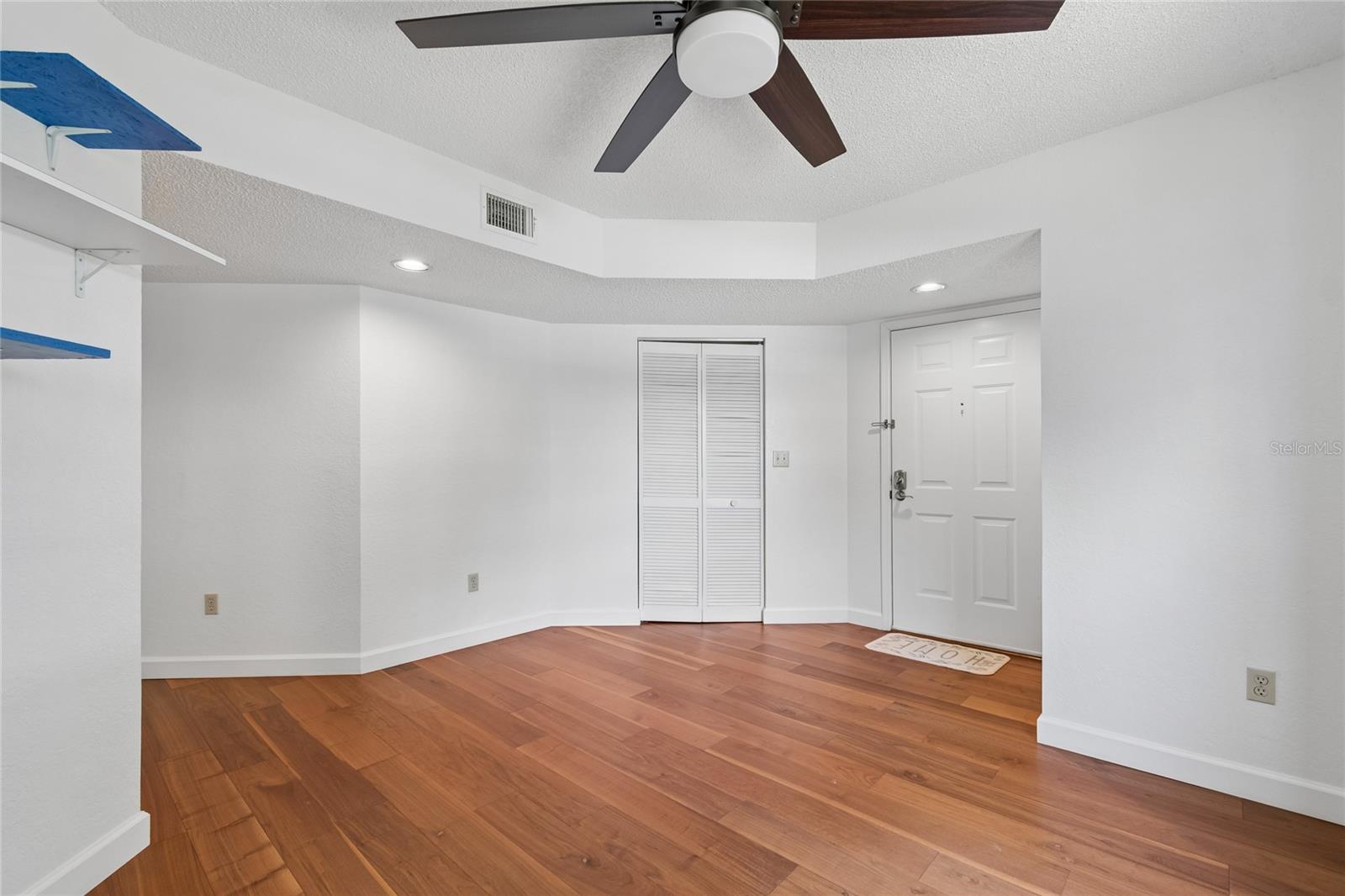 11800 PARK BLVD #401 — photo 5