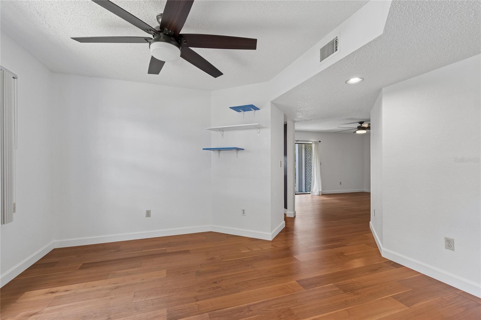 11800 PARK BLVD #401 — photo 3