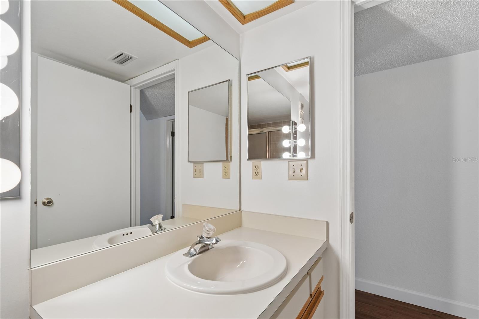 11800 PARK BLVD #401 — photo 41