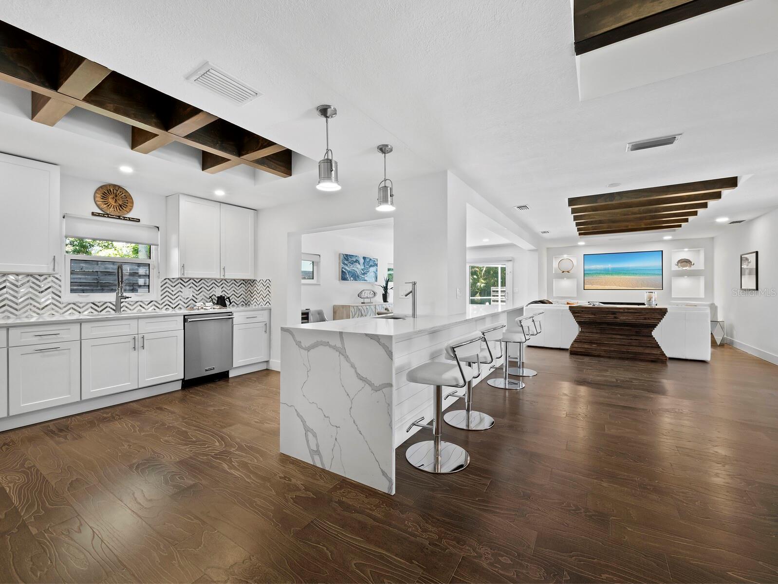 622 TROPICAL CIR — photo 13