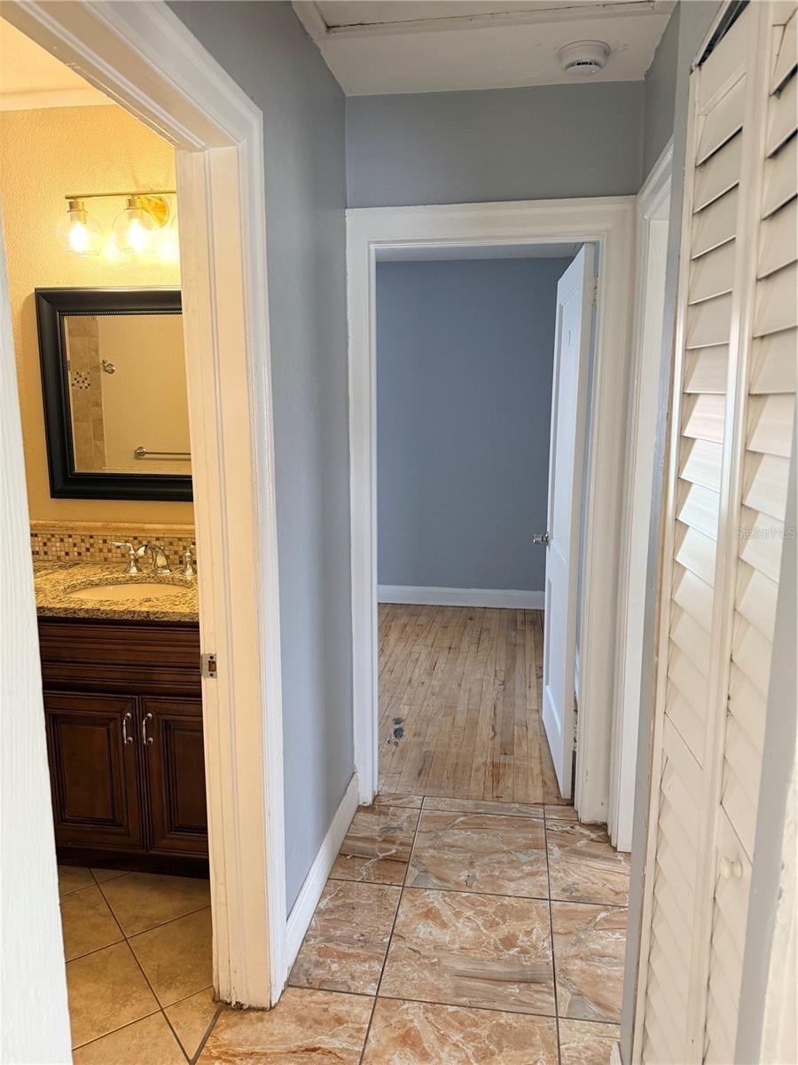 702 W PENINSULAR ST — photo 16