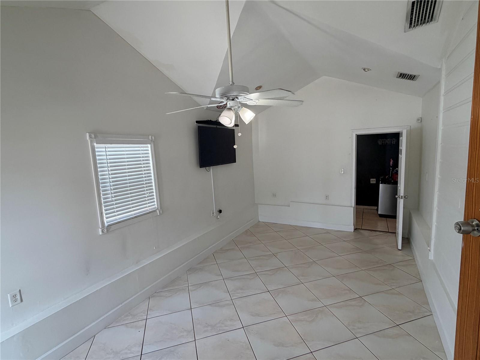702 W PENINSULAR ST — photo 25