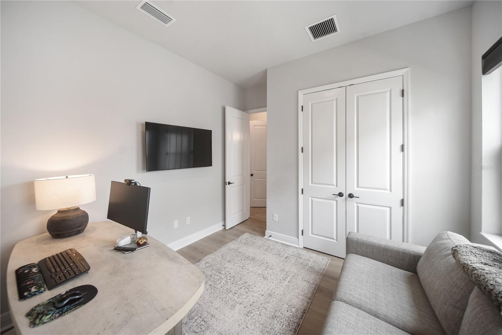 2501 BOONE CT — photo 8