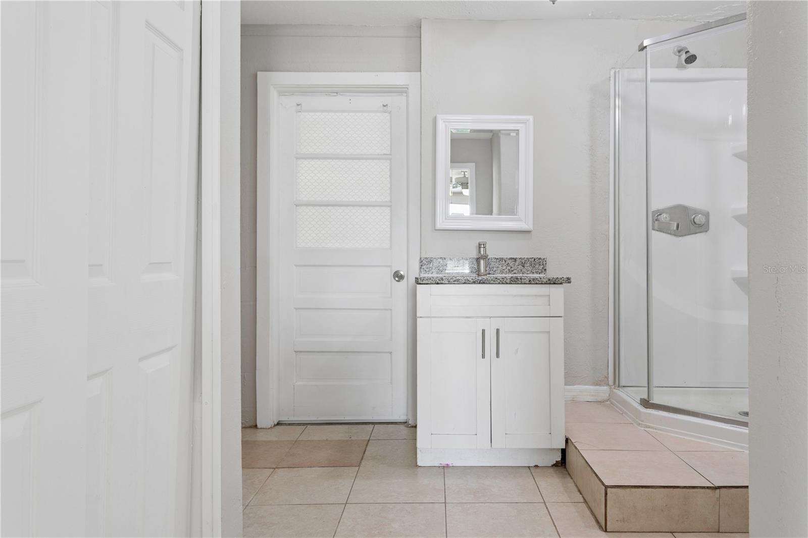 3337 CLYDESDALE DR — photo 16