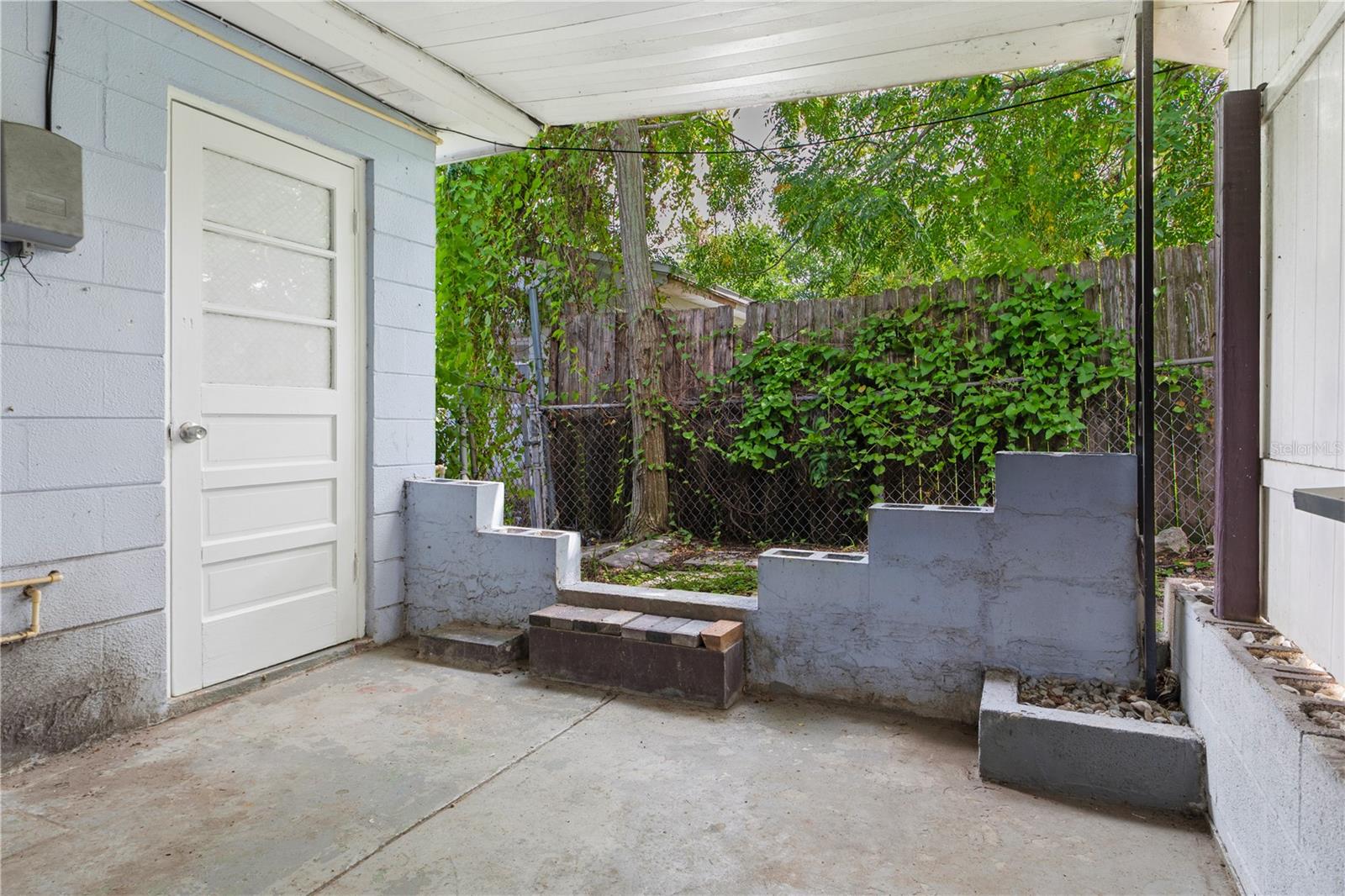 3337 CLYDESDALE DR — photo 18