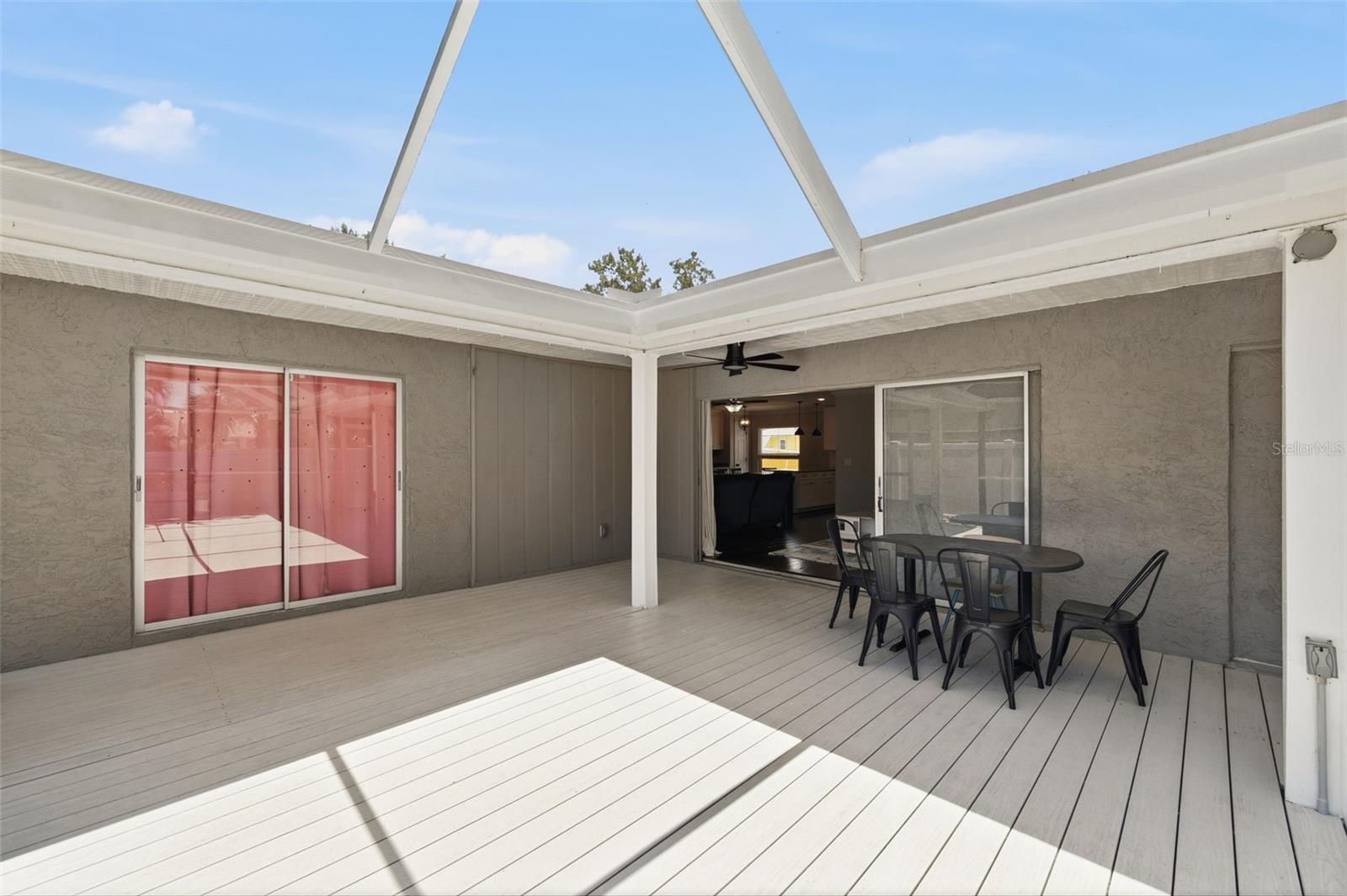 4712 SIMCOE ST — photo 38