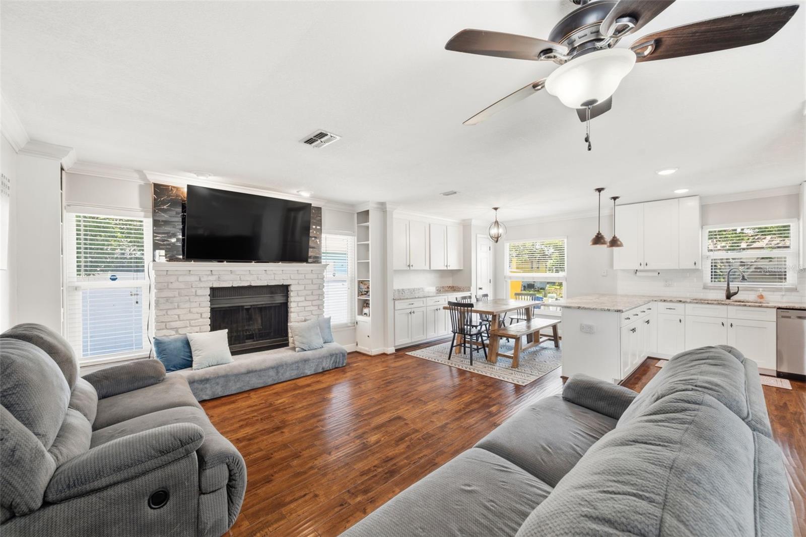 4712 SIMCOE ST — photo 10