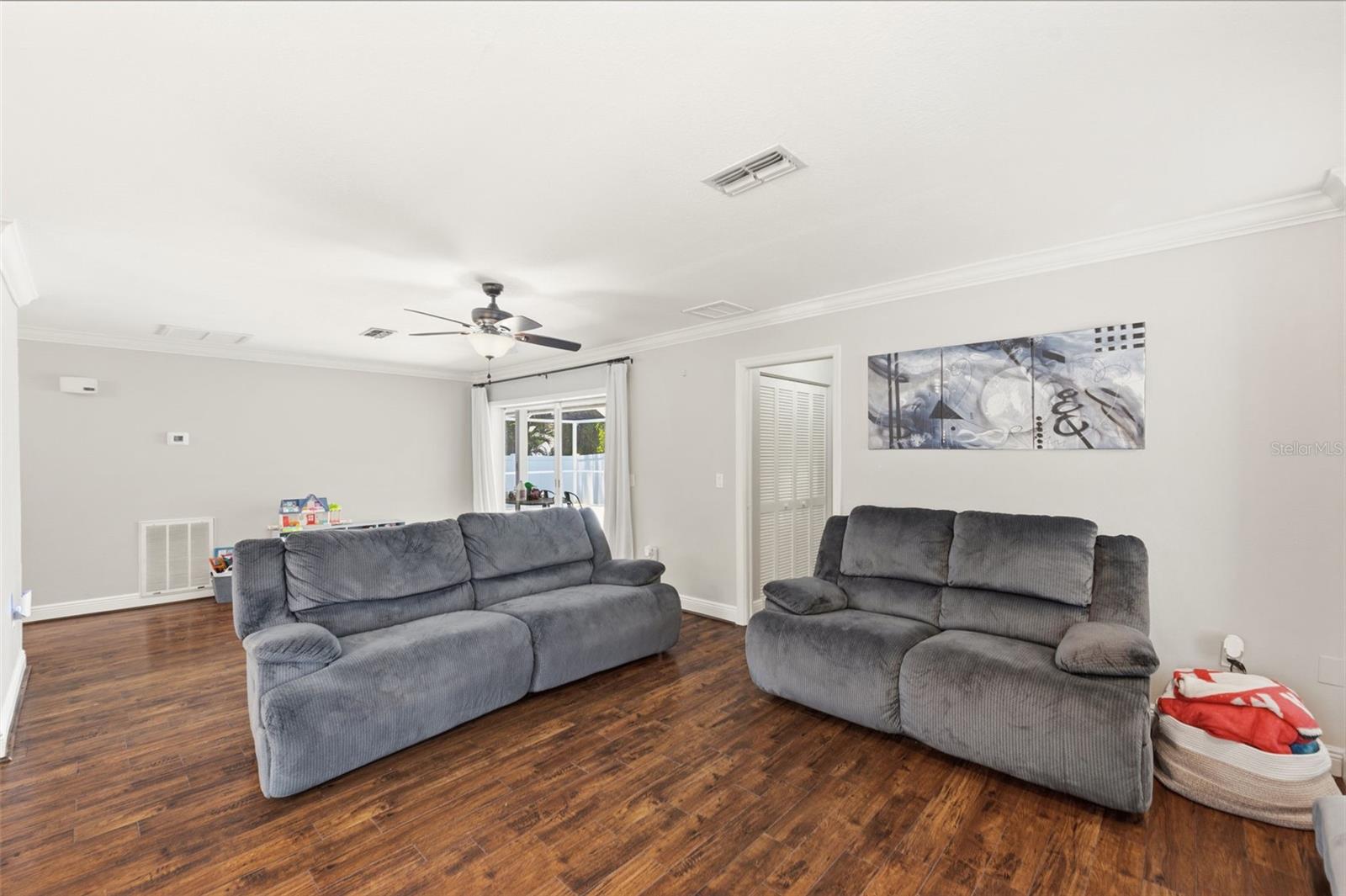 4712 SIMCOE ST — photo 12