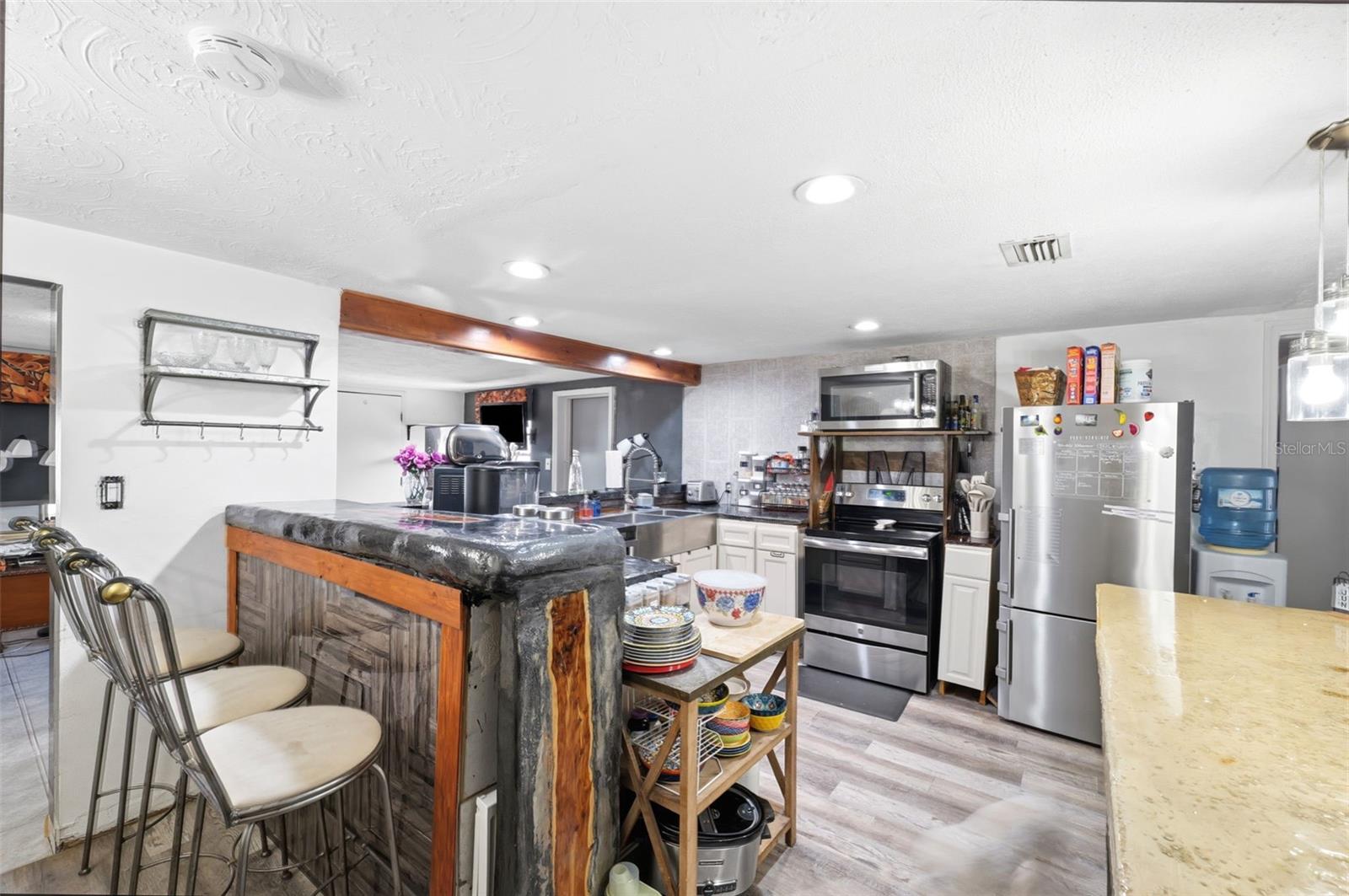 5633 ANDREA DR — photo 16