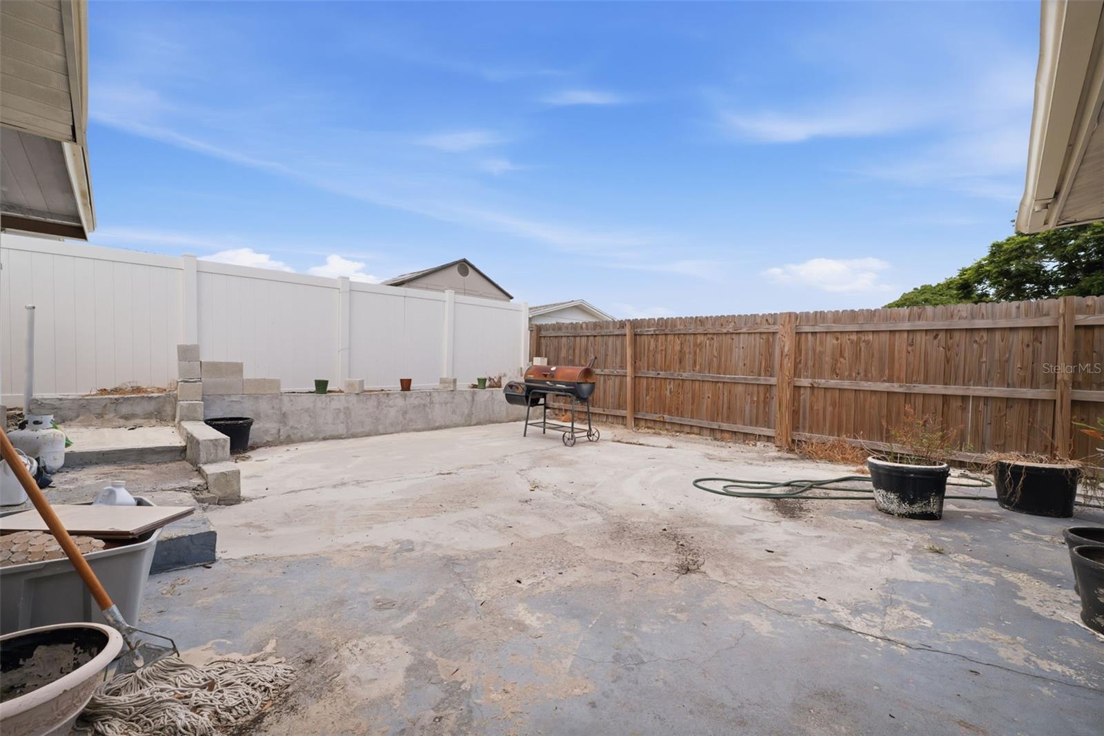 5633 ANDREA DR — photo 43