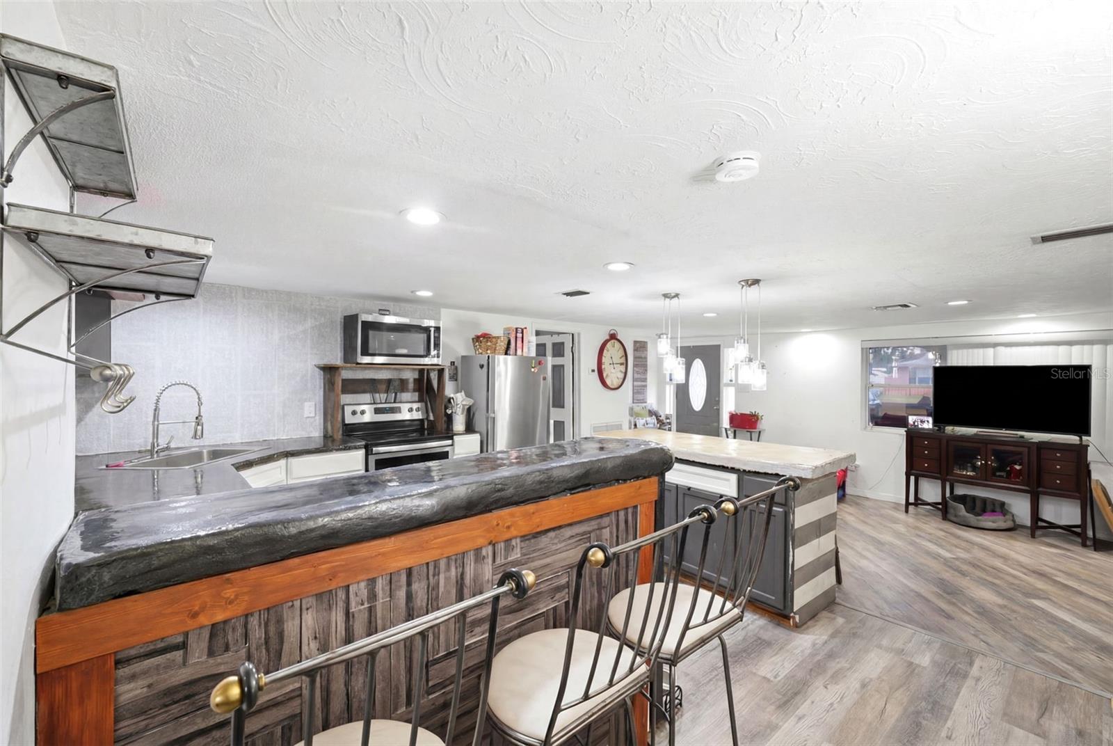 5633 ANDREA DR — photo 21