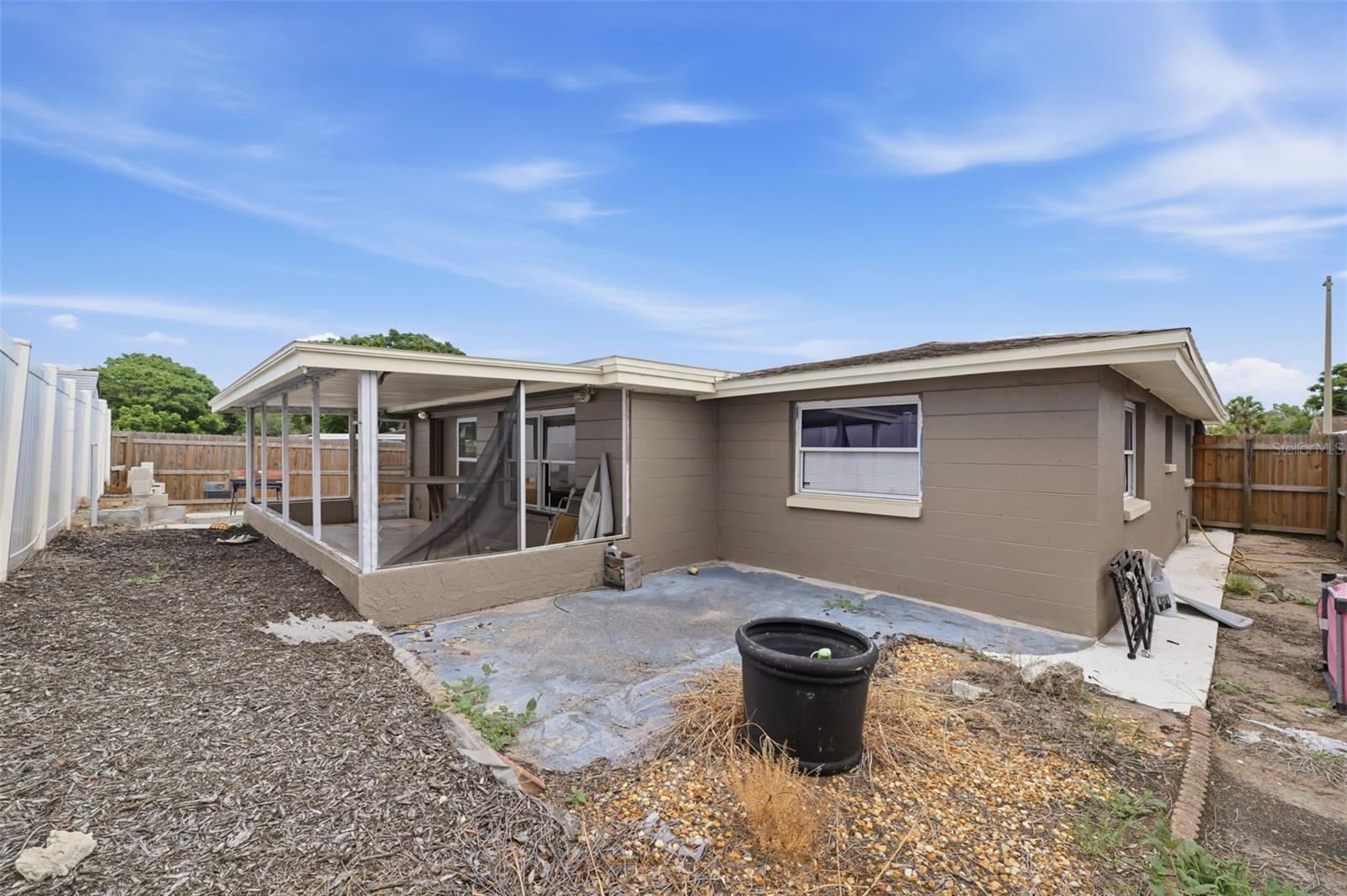 5633 ANDREA DR — photo 47