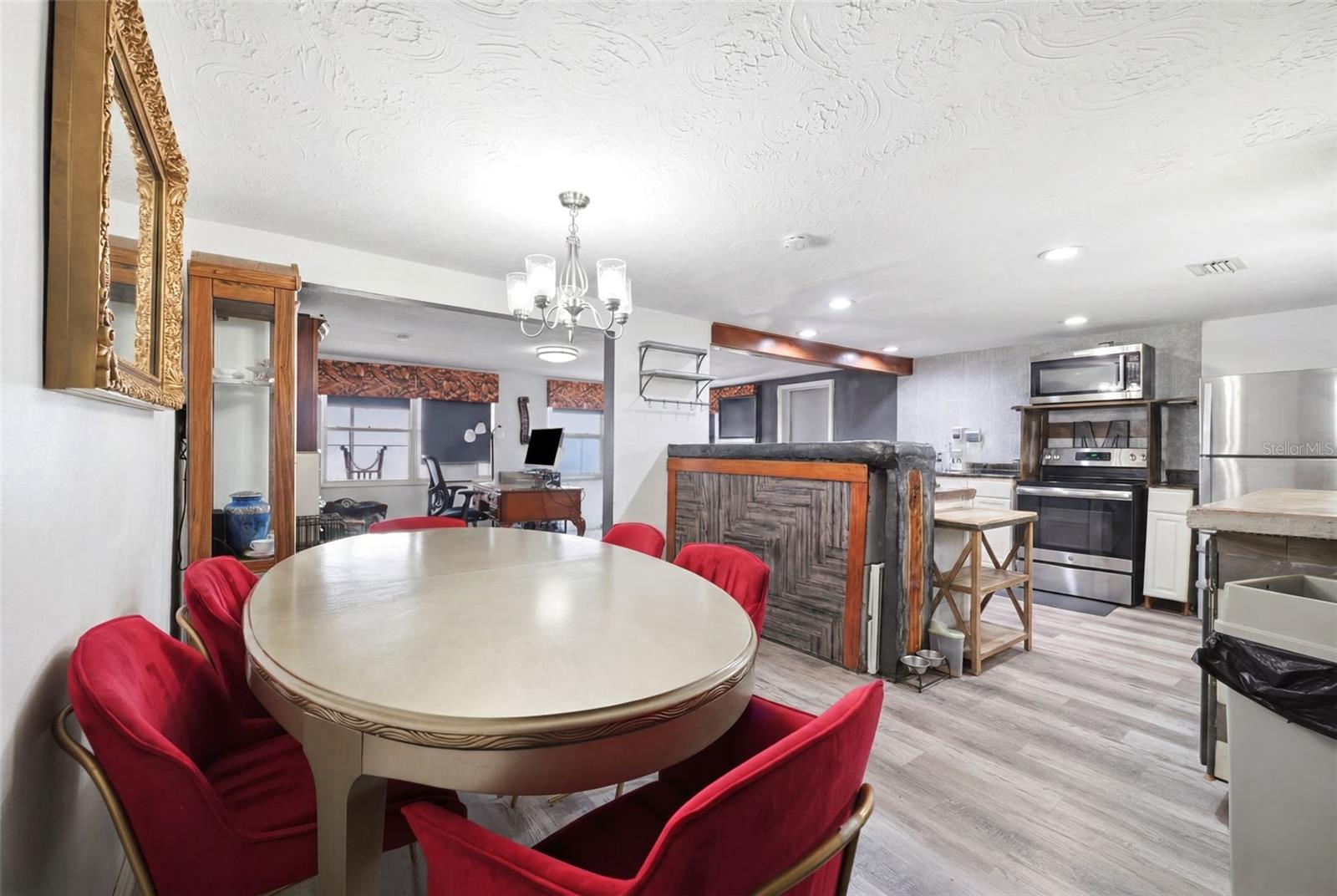 5633 ANDREA DR — photo 13