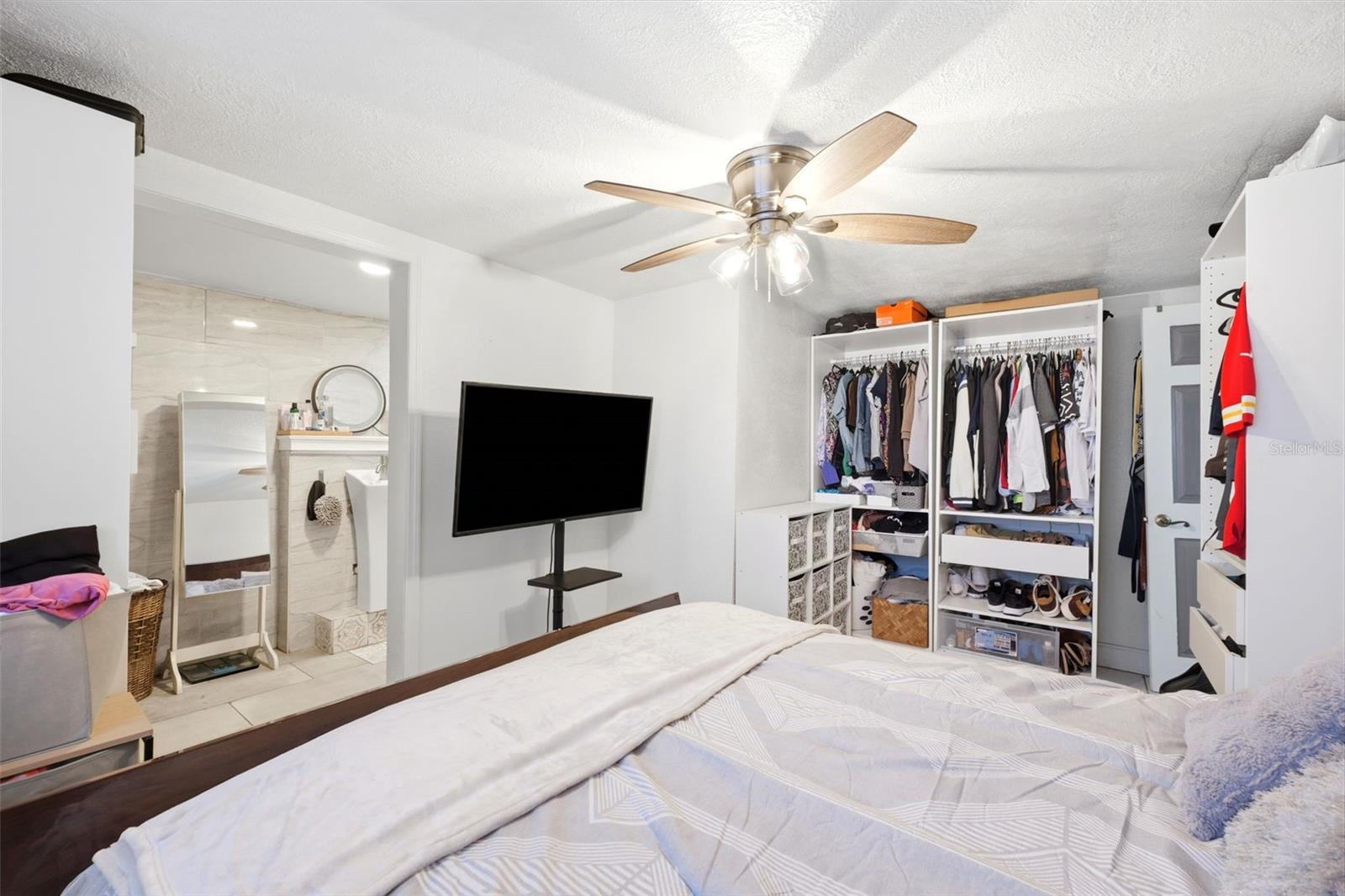 5633 ANDREA DR — photo 31