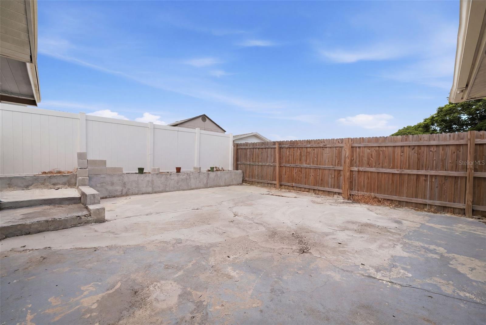 5633 ANDREA DR — photo 42
