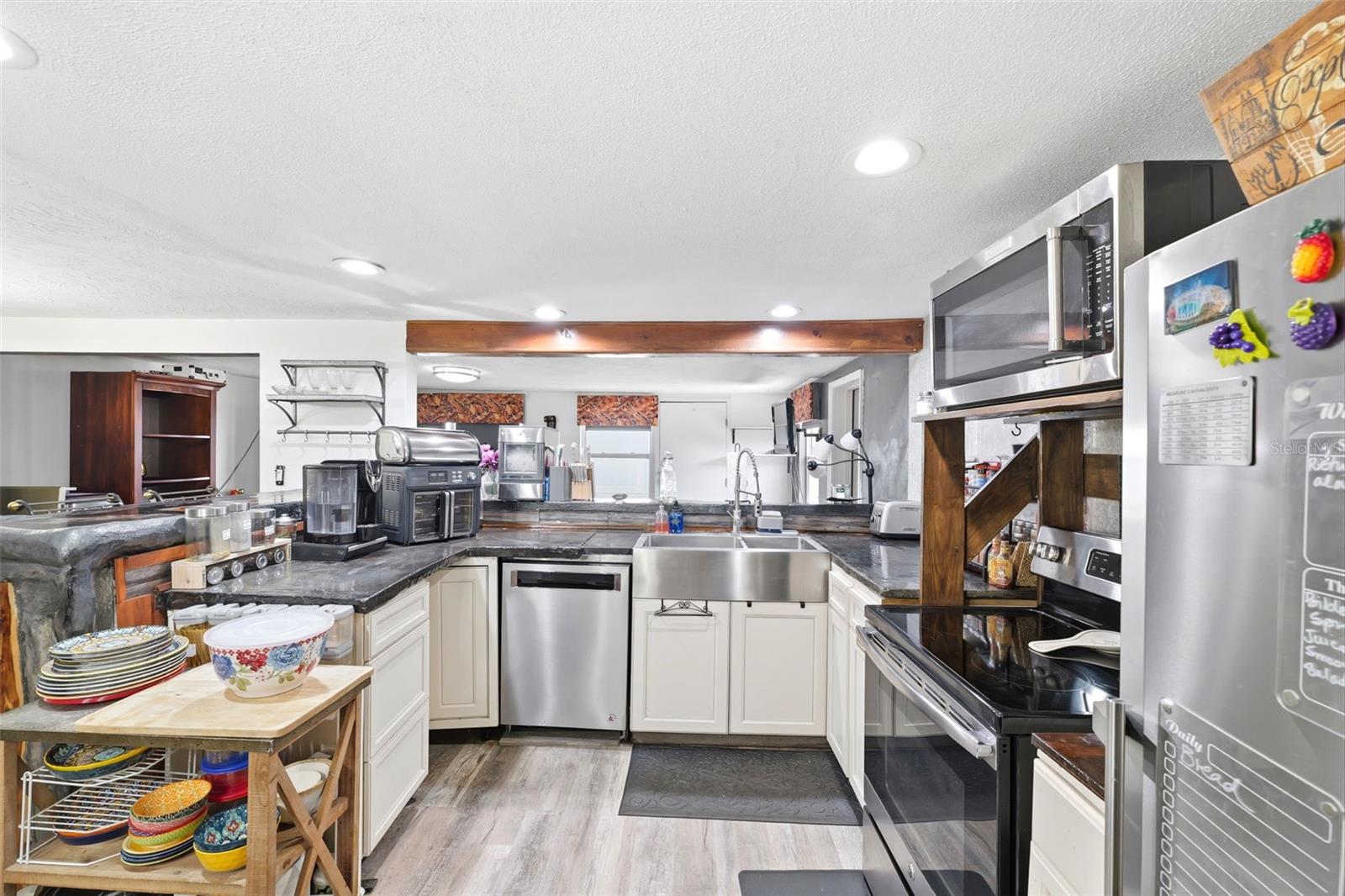 5633 ANDREA DR — photo 20