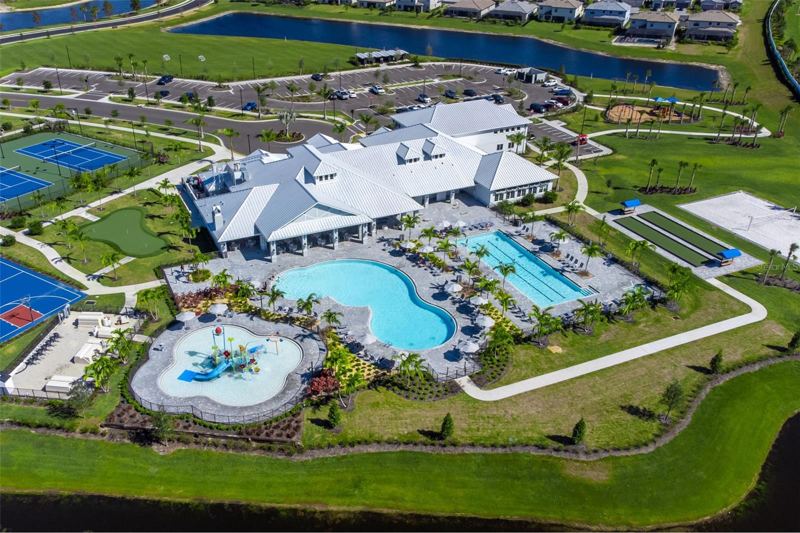 15210 SUNNY DAY DR — photo 28