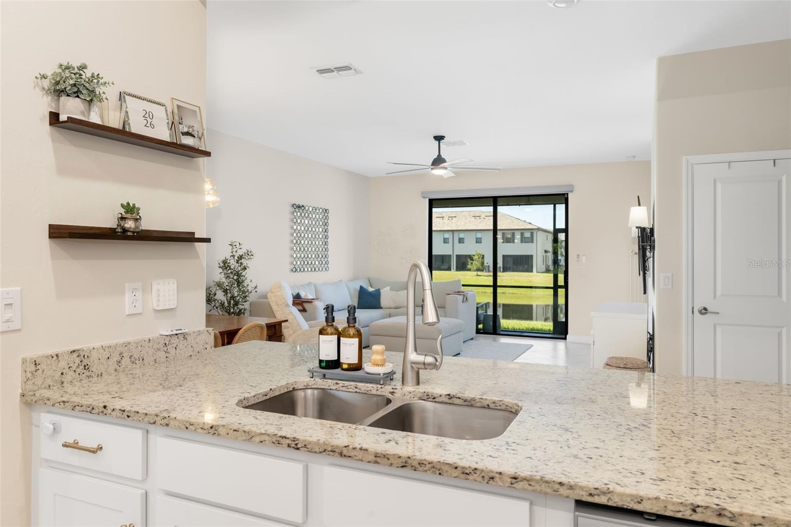 15210 SUNNY DAY DR — photo 10