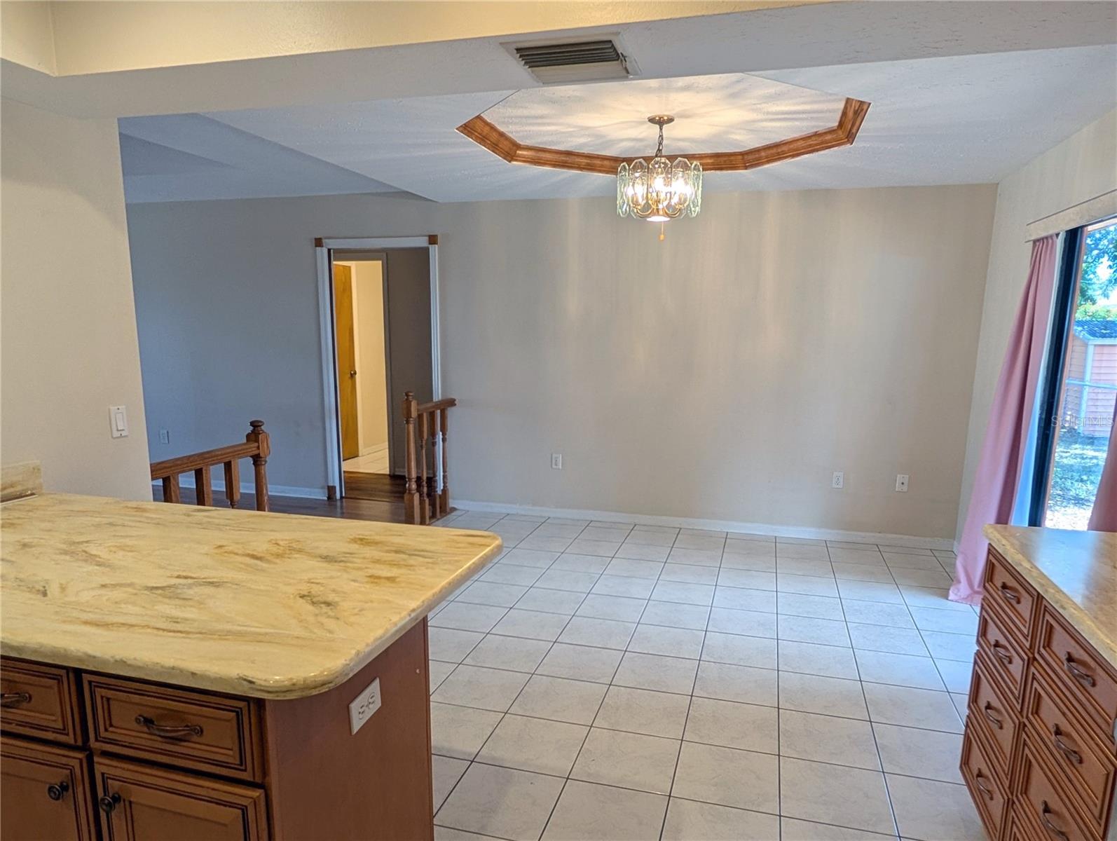 88 TEMPLE RD — photo 12