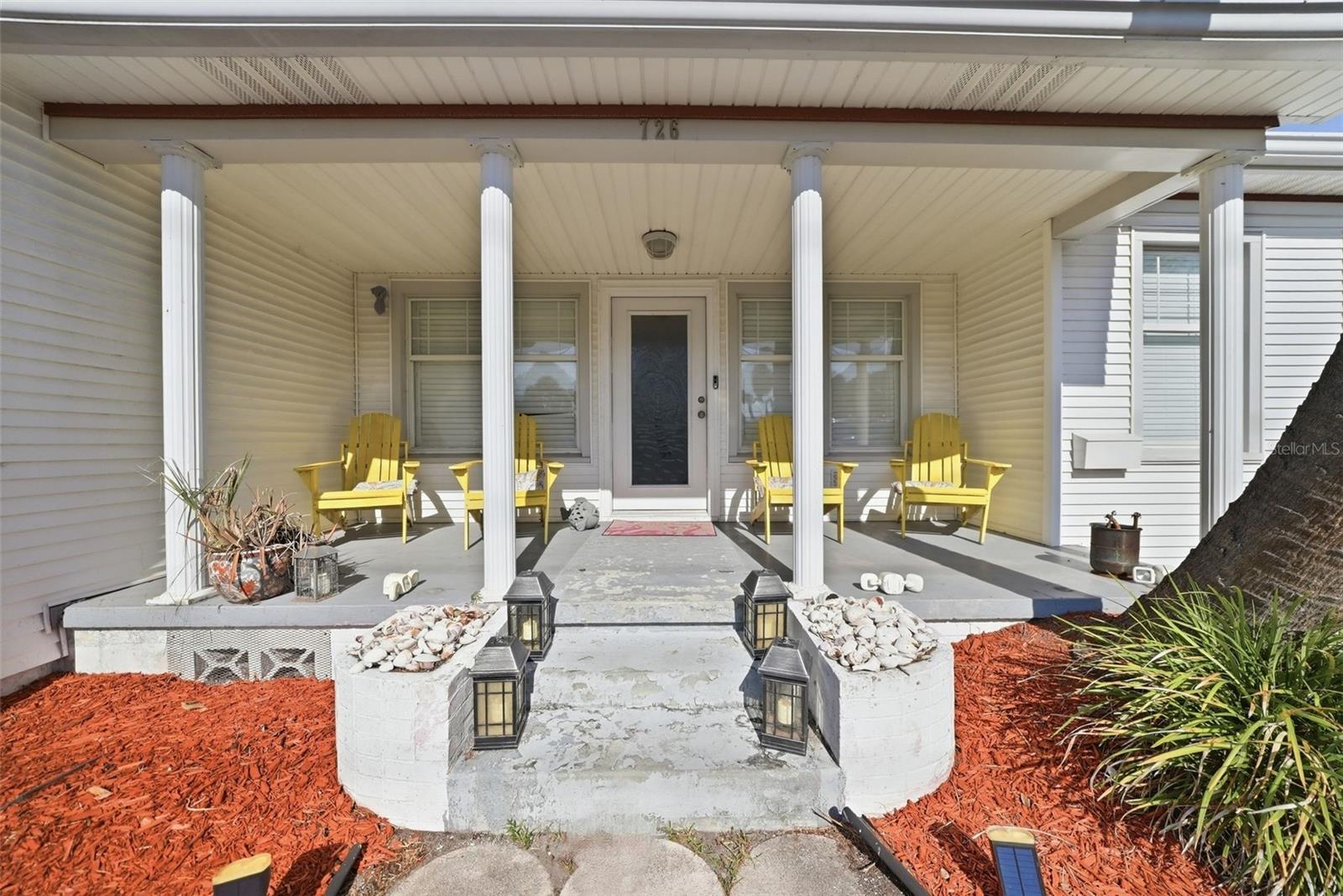 726 MANDALAY AVE — photo 3