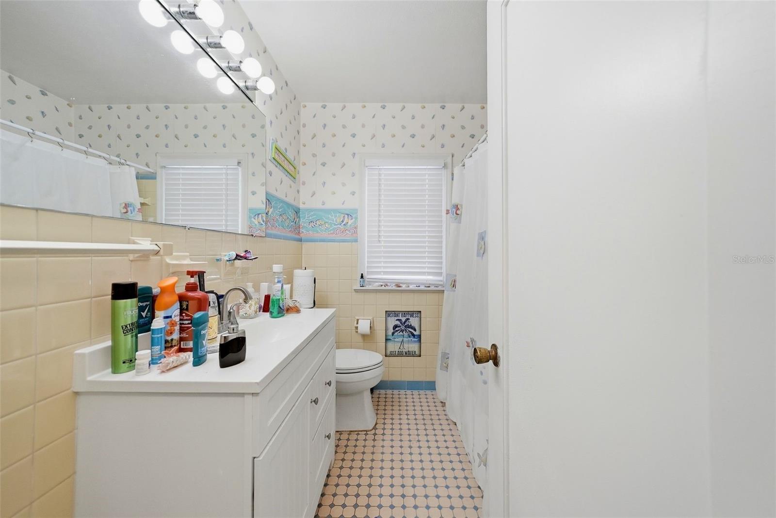 726 MANDALAY AVE — photo 20