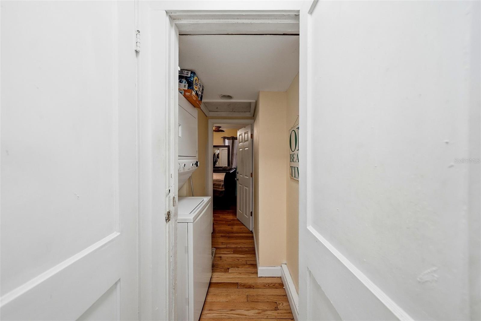 726 MANDALAY AVE — photo 23