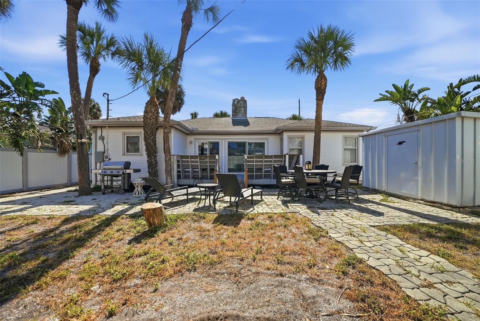 726 MANDALAY AVE — photo 30