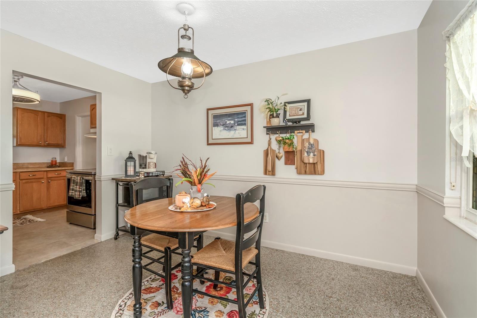 12212 FLORAL LN — photo 6