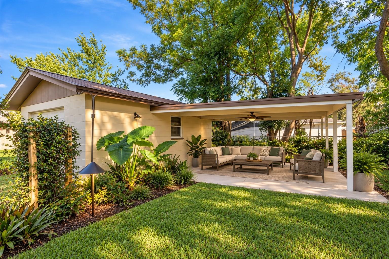 12212 FLORAL LN — photo 31