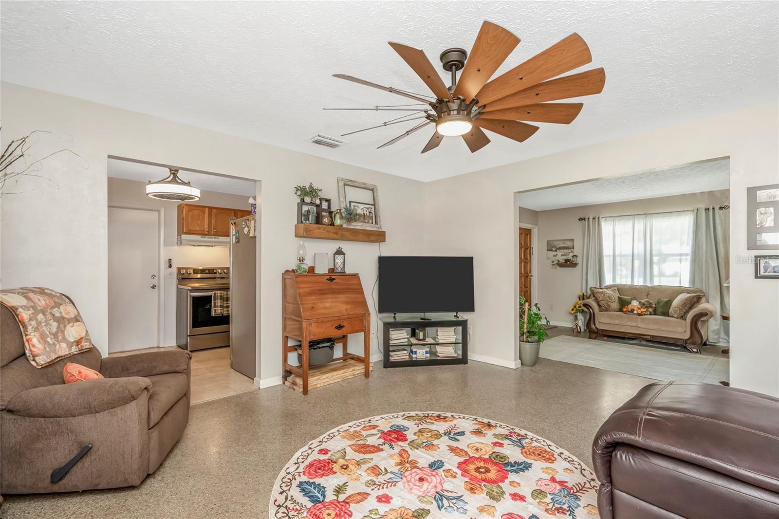 12212 FLORAL LN — photo 15