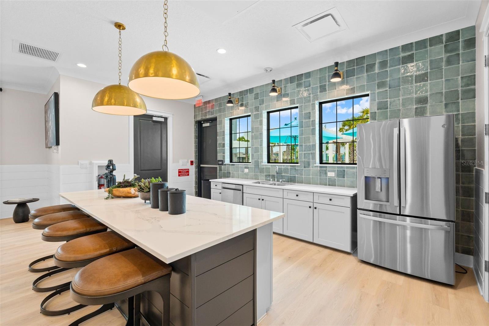 13608 SUNSET SAPPHIRE CT — photo 41