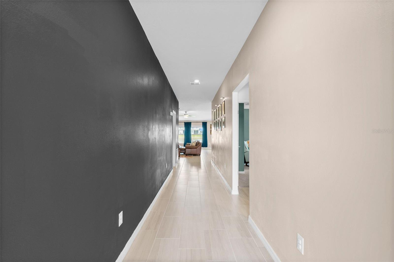 13608 SUNSET SAPPHIRE CT — photo 28