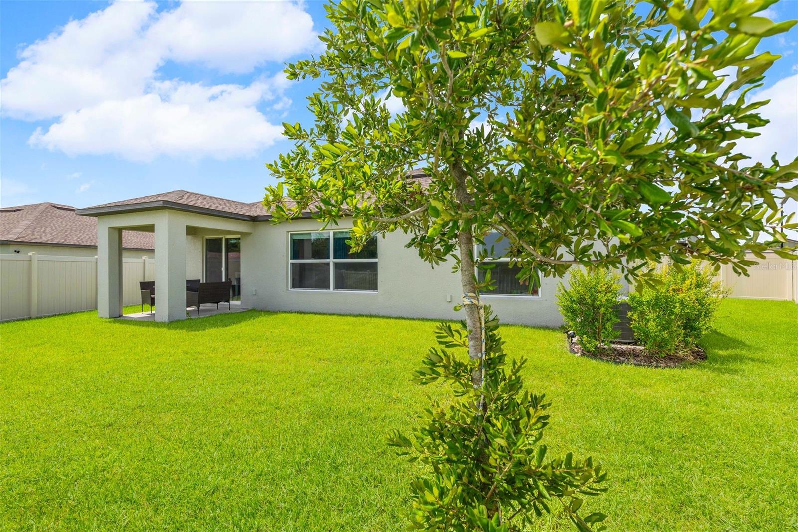 13608 SUNSET SAPPHIRE CT — photo 31