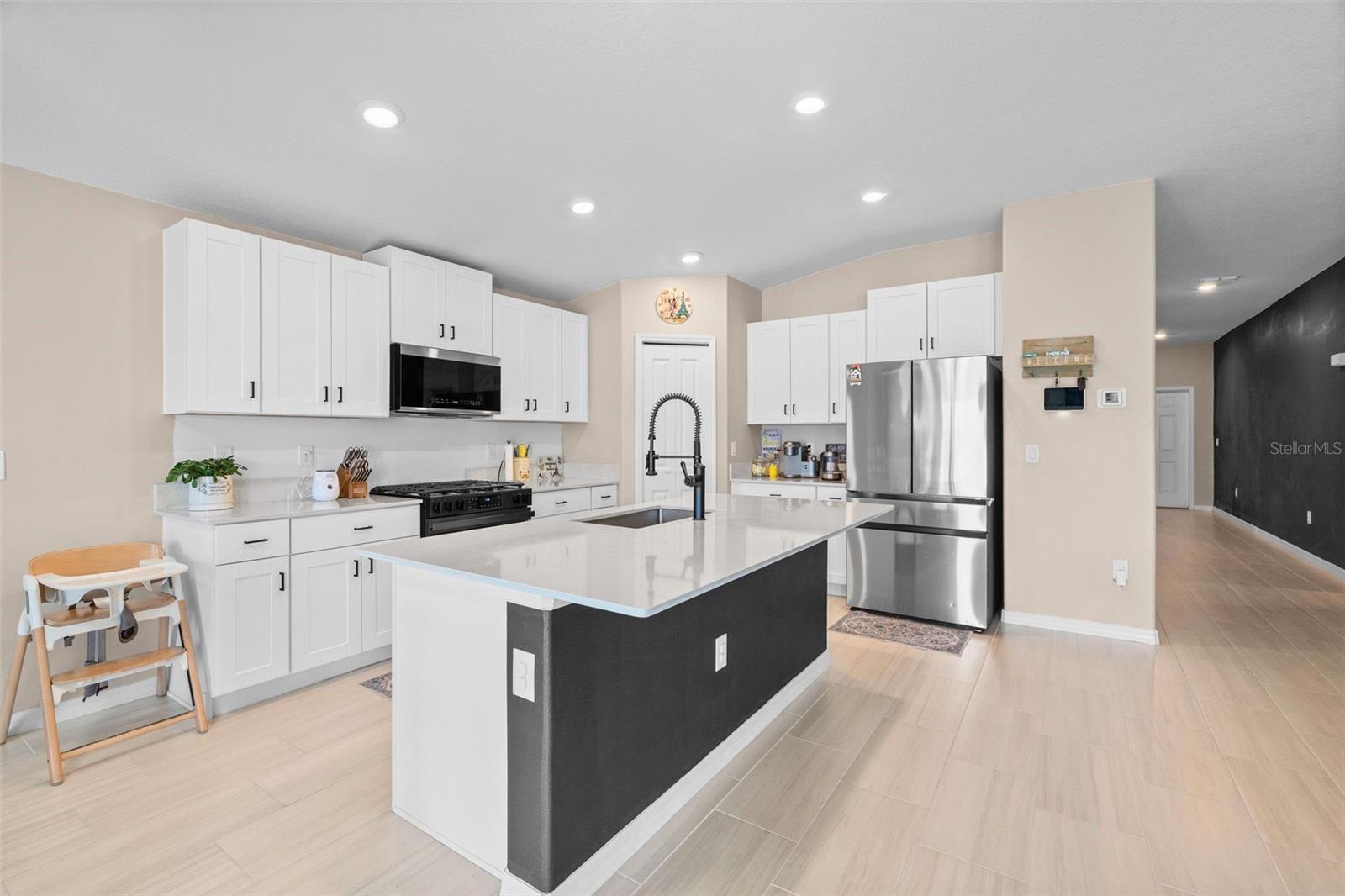13608 SUNSET SAPPHIRE CT — photo 3