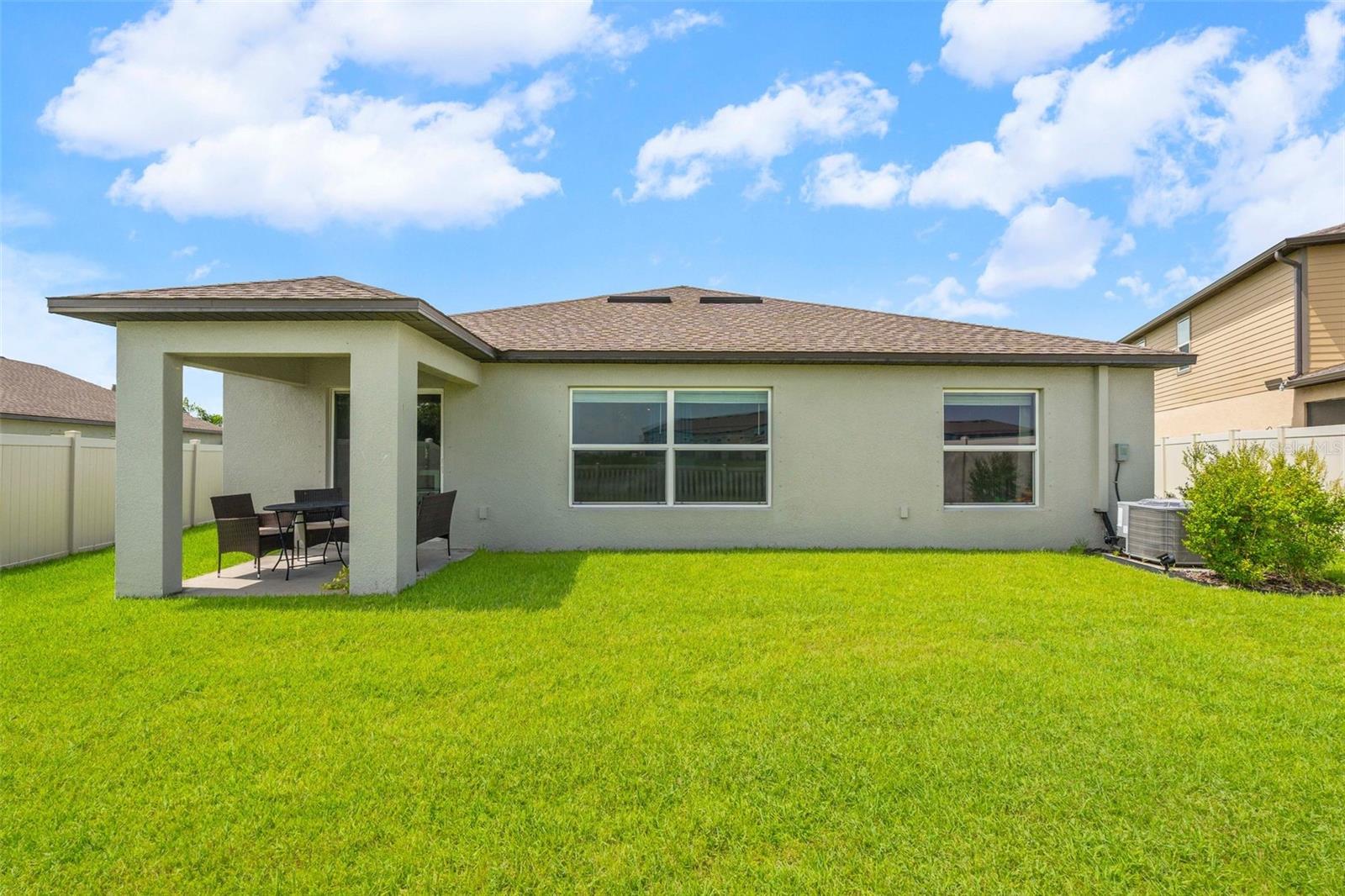 13608 SUNSET SAPPHIRE CT — photo 32
