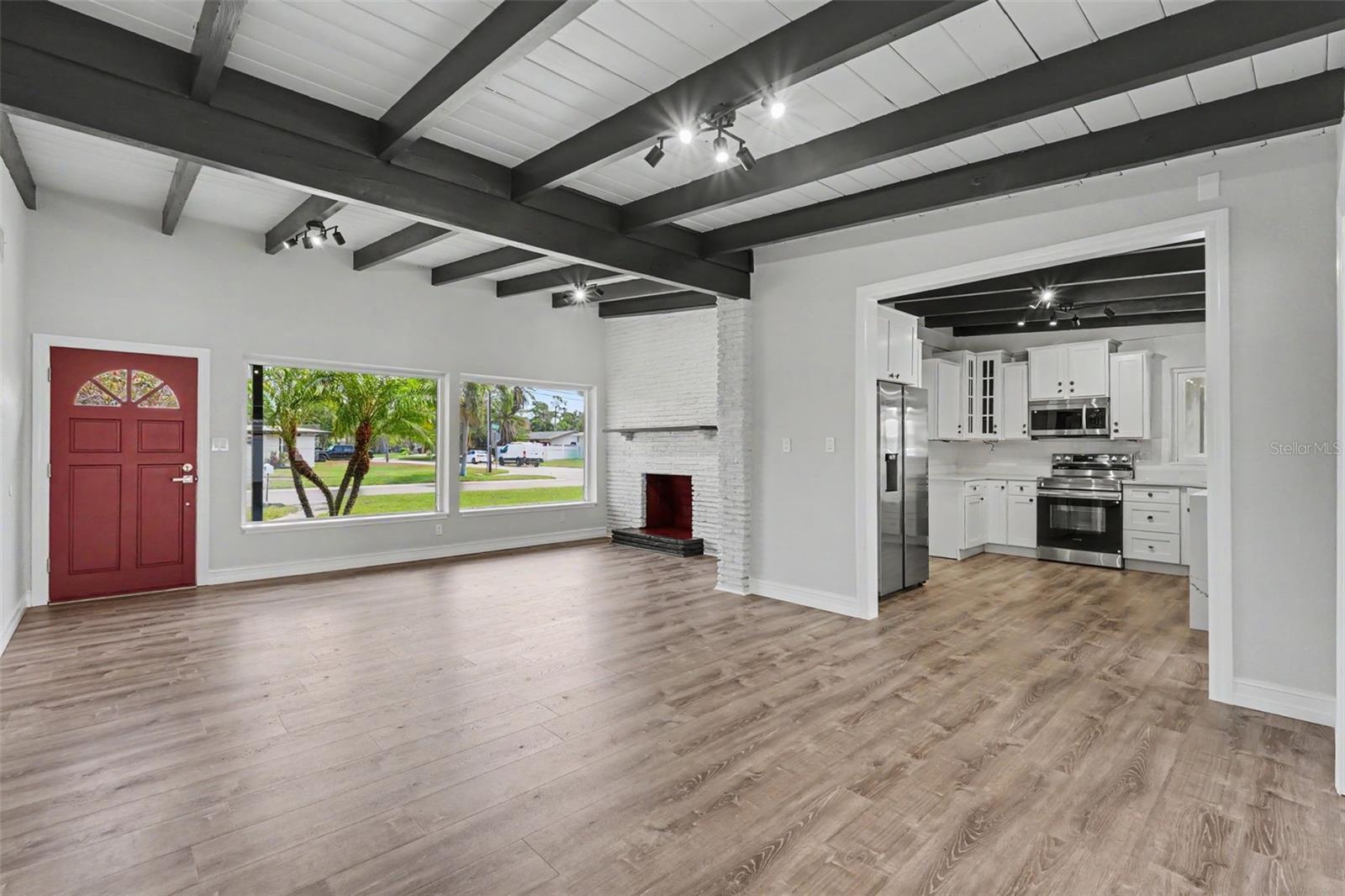 63 PALM BLVD — photo 11