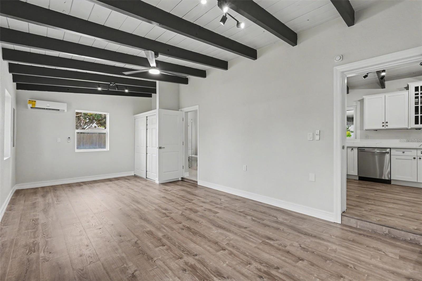 63 PALM BLVD — photo 23