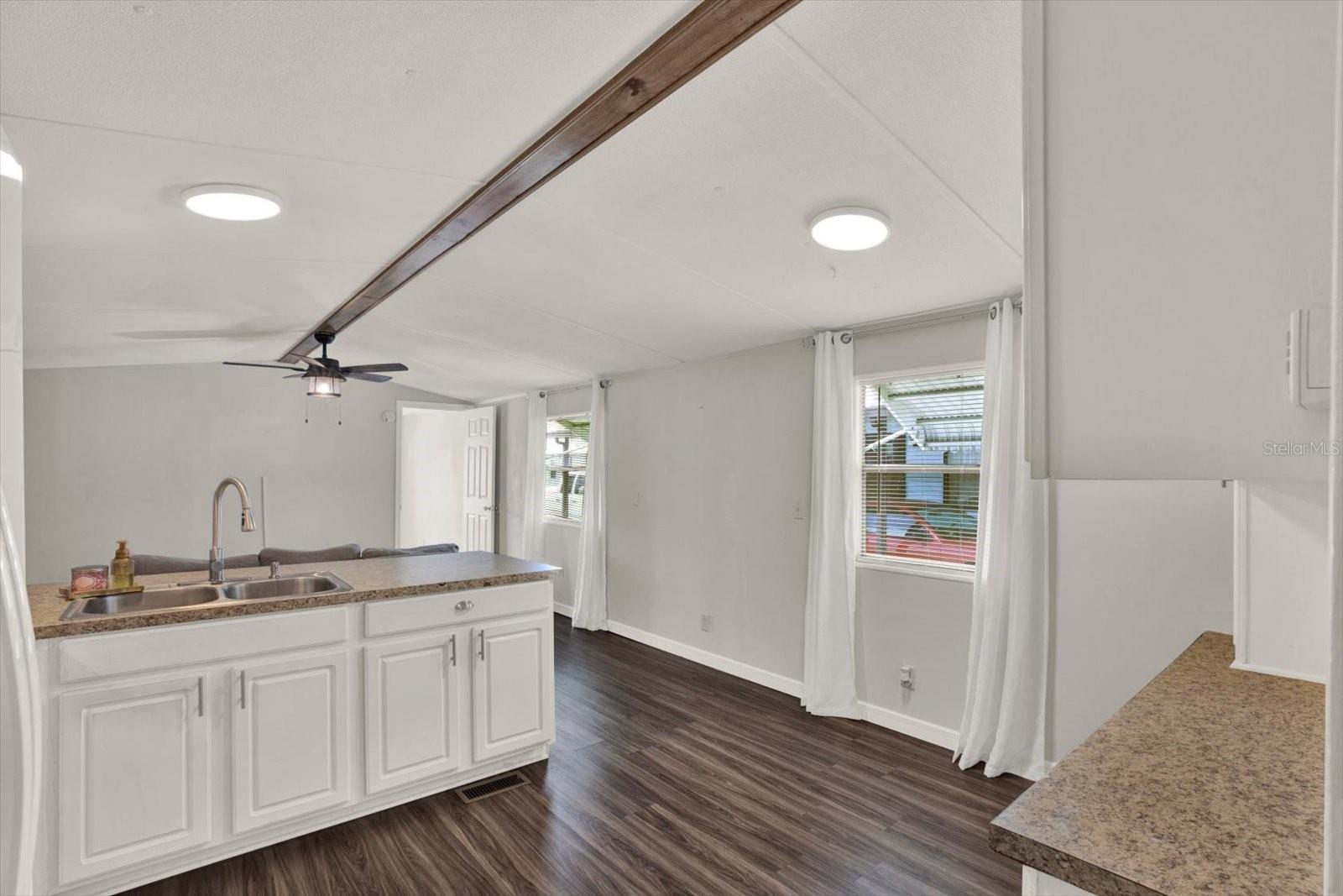 34421 COUNTRYSIDE DR — photo 9