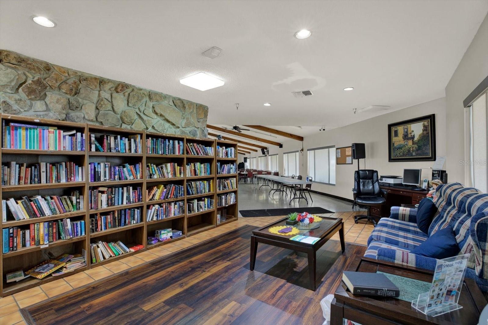 34421 COUNTRYSIDE DR — photo 24
