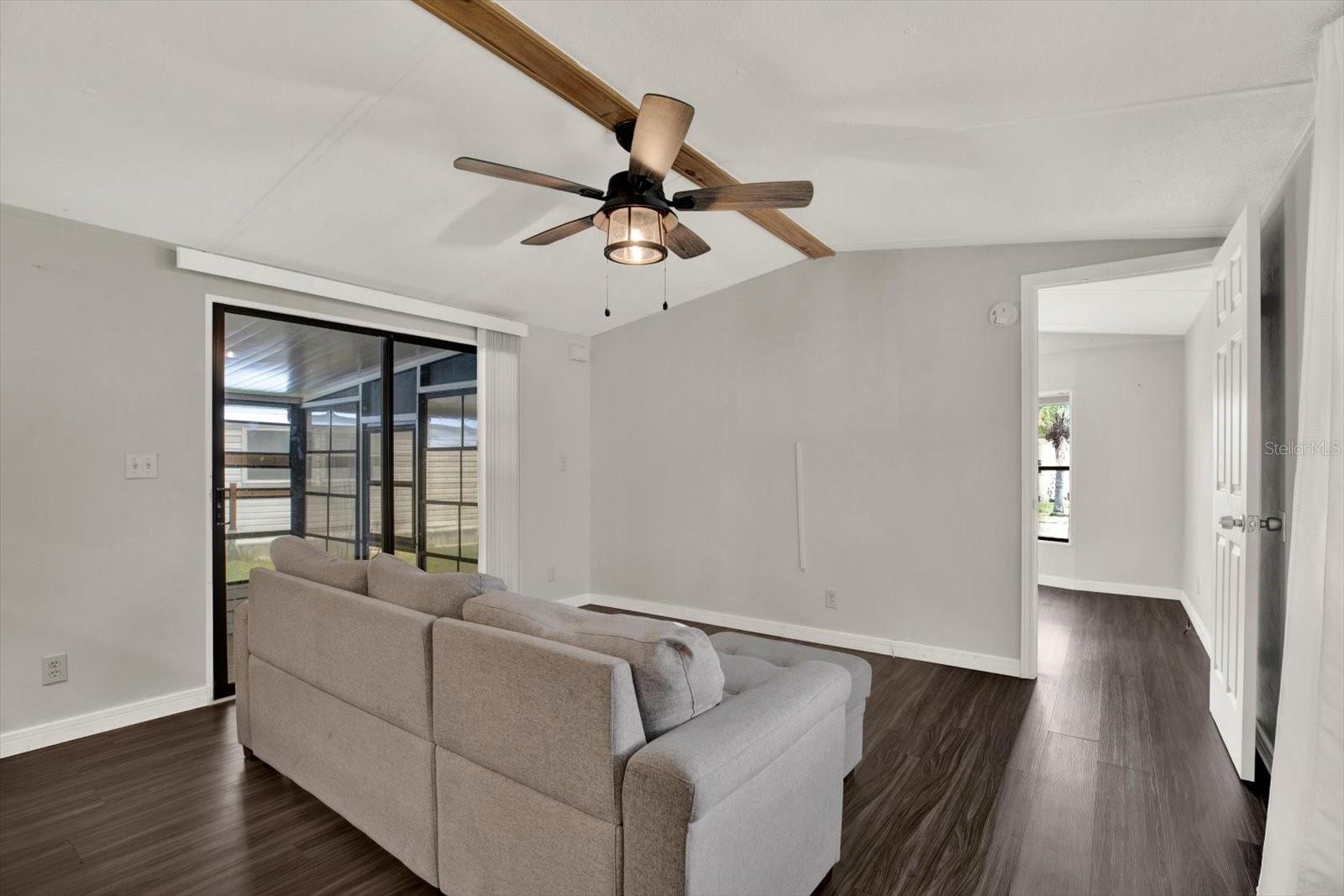 34421 COUNTRYSIDE DR — photo 6