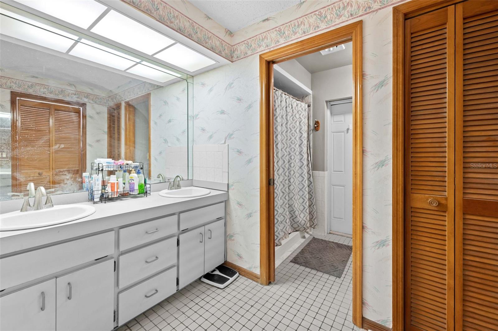 12803 RED MAPLE CT — photo 32