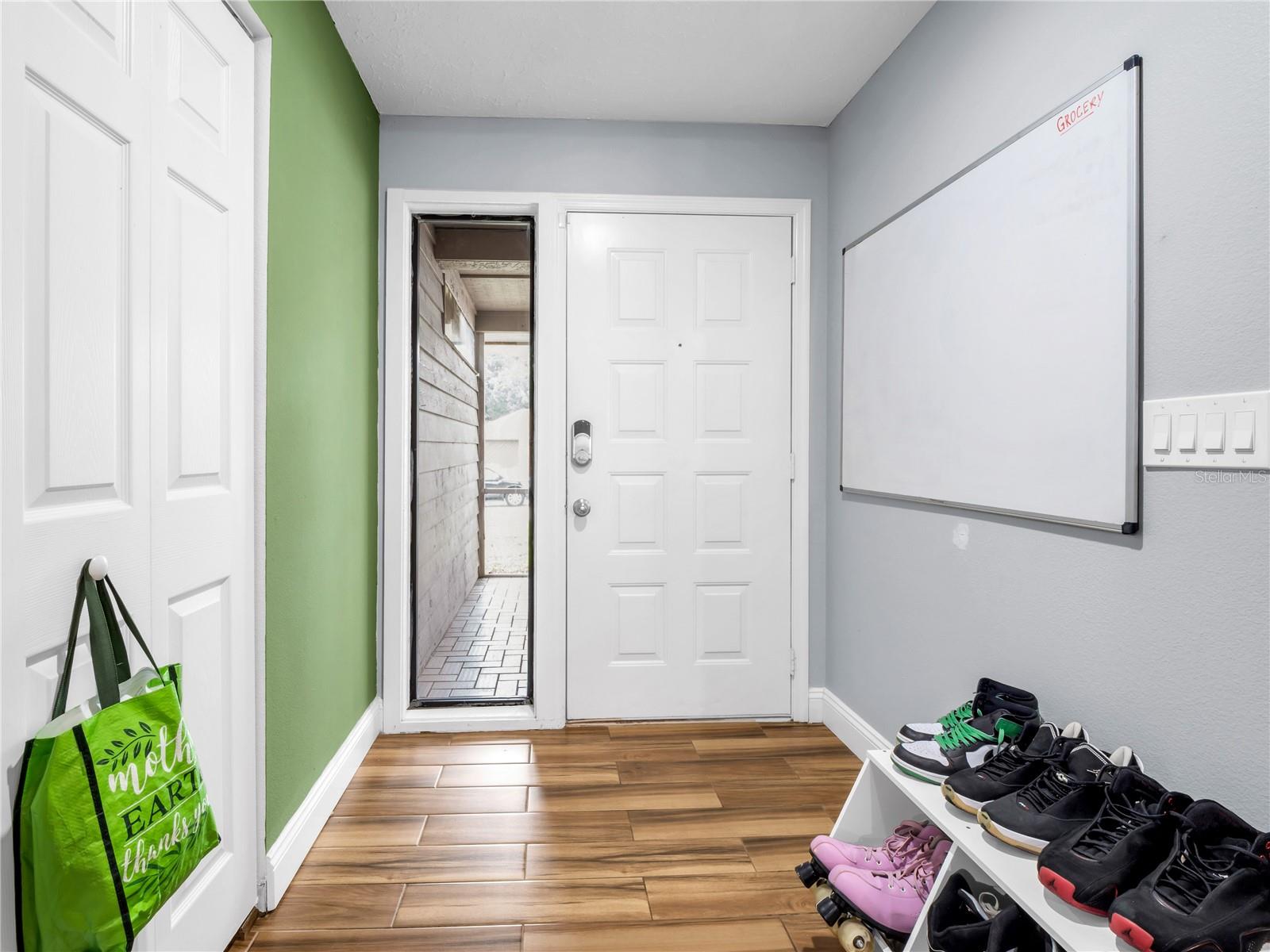 1702 SOUTHWIND DR — photo 26