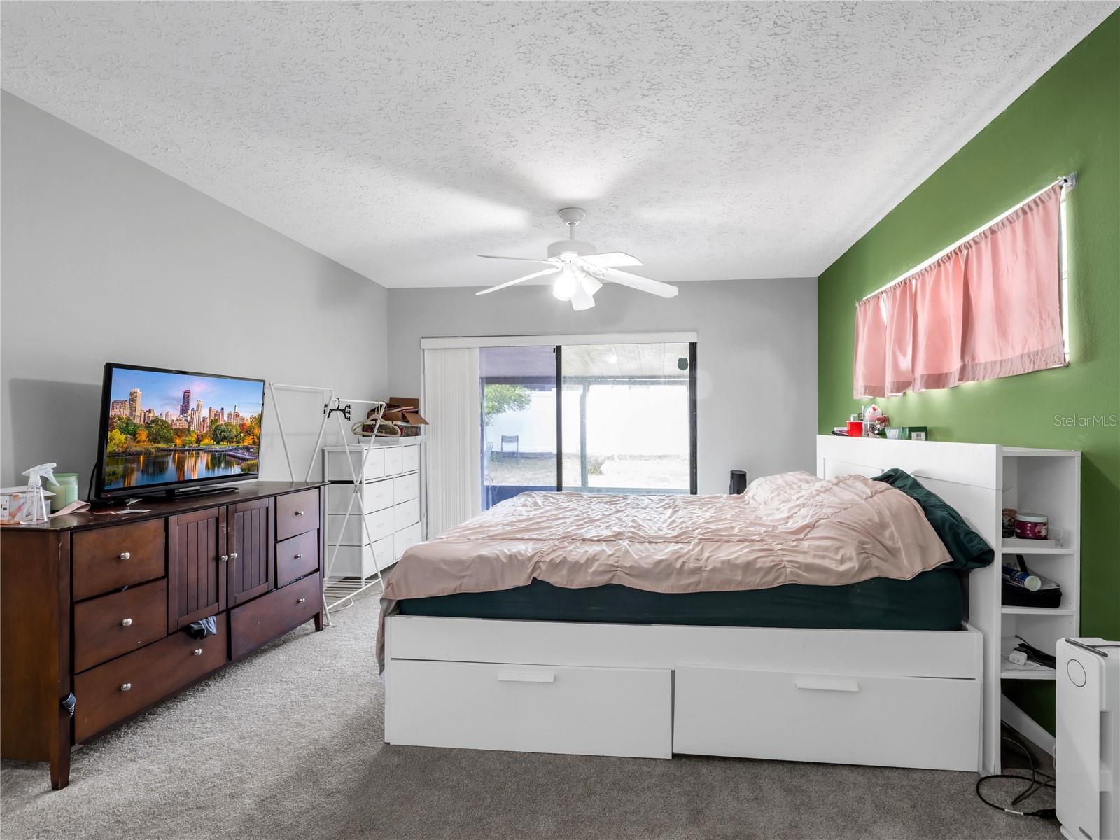 1702 SOUTHWIND DR — photo 33
