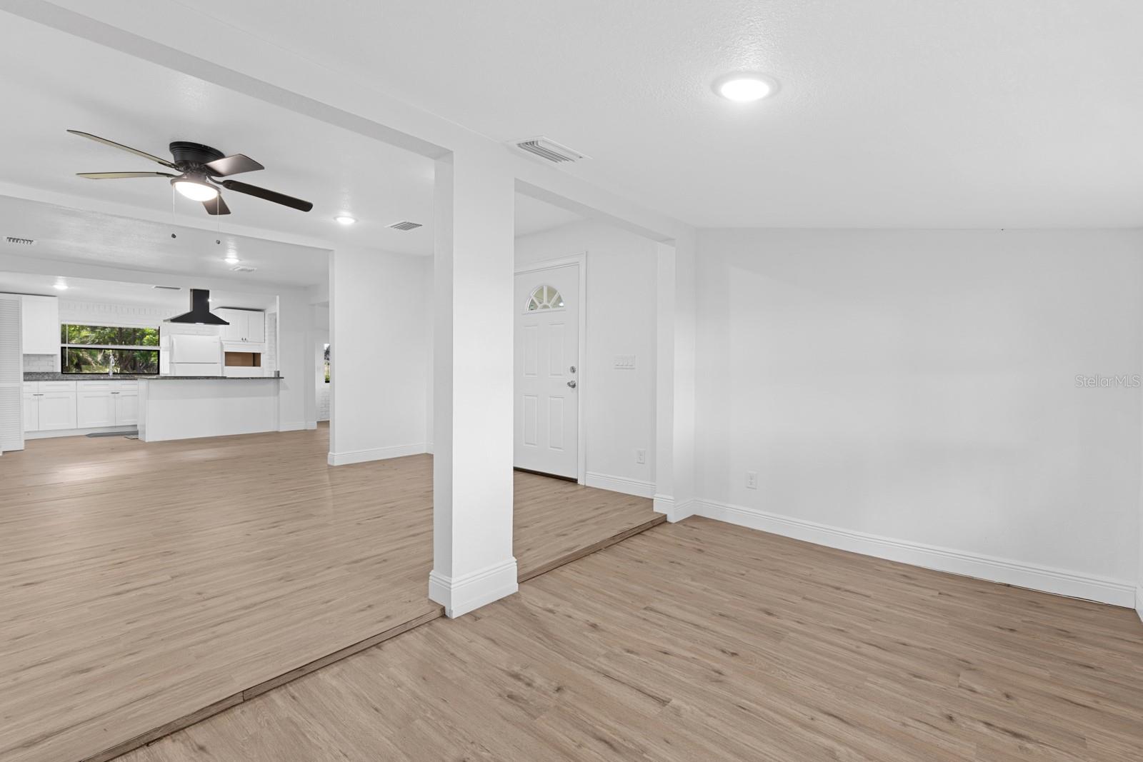 12616 THONOTOSASSA RD — photo 11