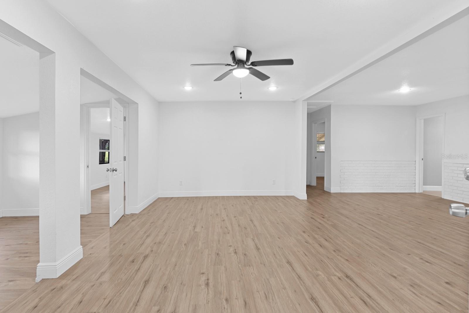 12616 THONOTOSASSA RD — photo 7