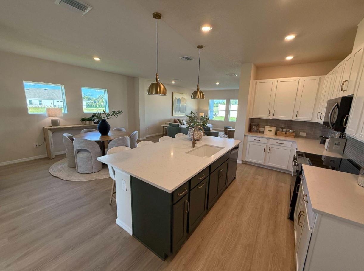 3712 JONS LAKEVIEW ST — photo 3